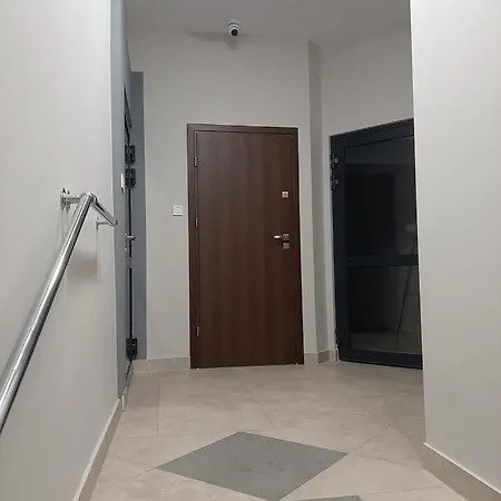 Floris Apartman